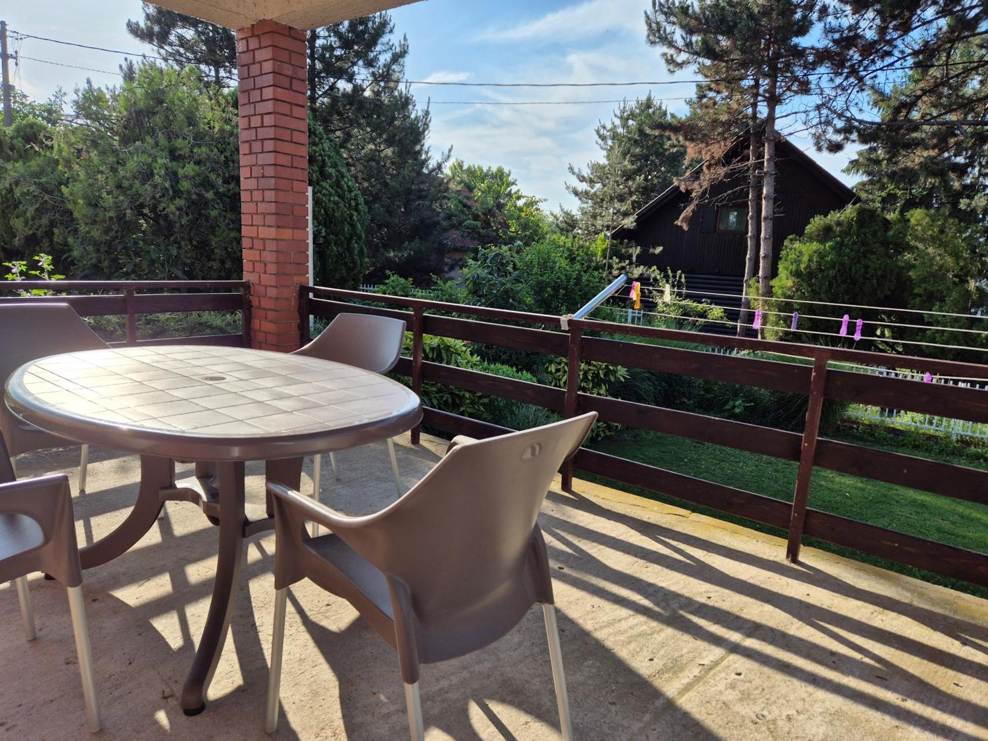 Apartment Dedine Golubac Bagian luar foto