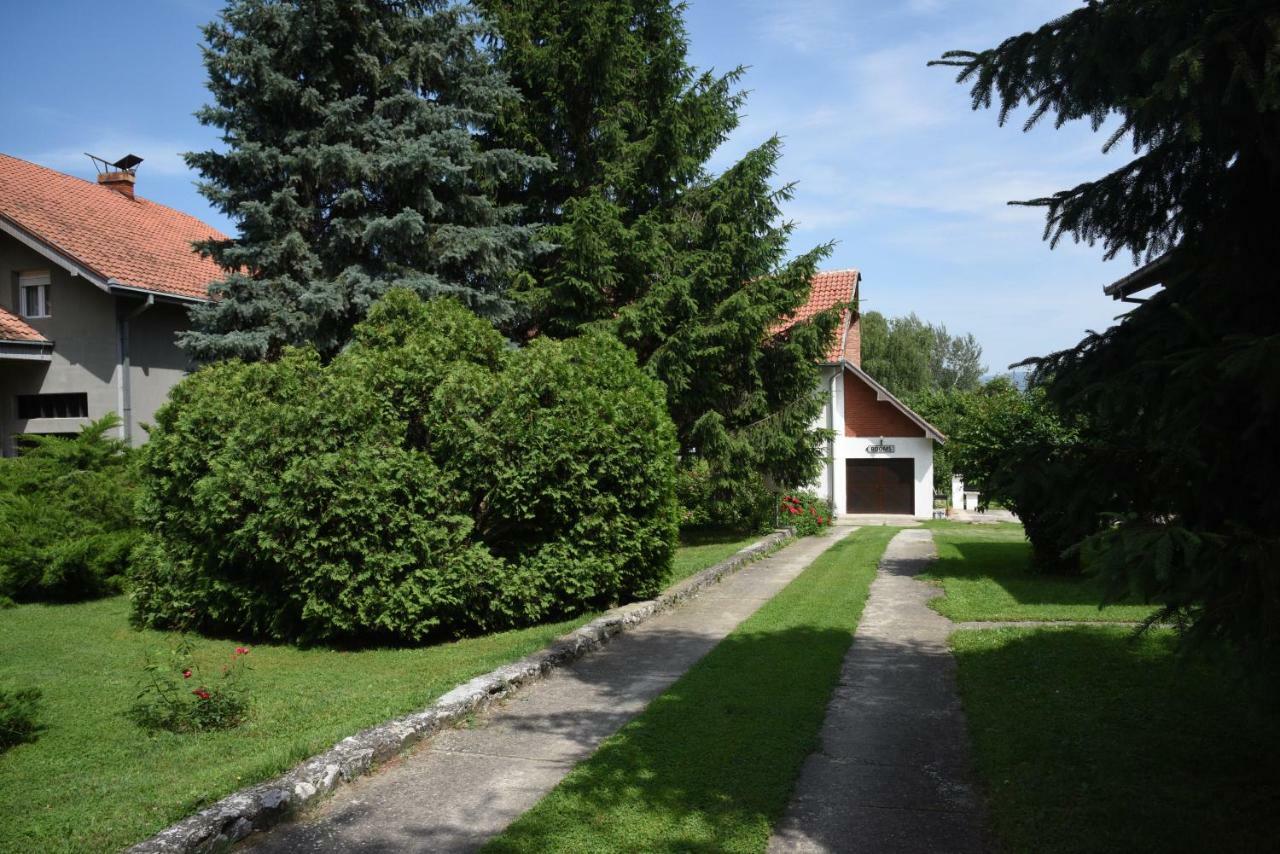Apartment Dedine Golubac Bagian luar foto